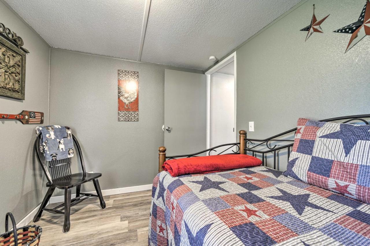 Smoky Mountain Vacation Rental With Hot Tub And Kayaks Whittier Dış mekan fotoğraf