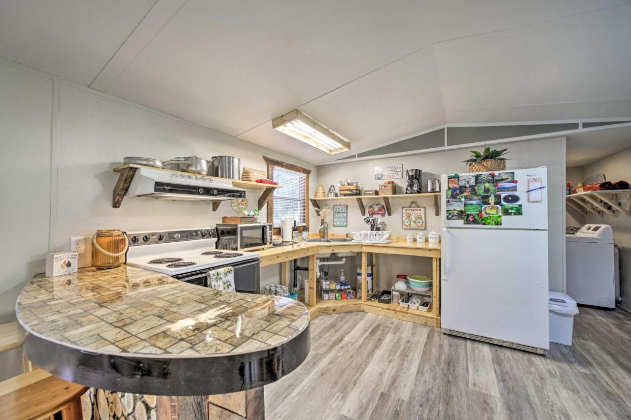 Smoky Mountain Vacation Rental With Hot Tub And Kayaks Whittier Dış mekan fotoğraf