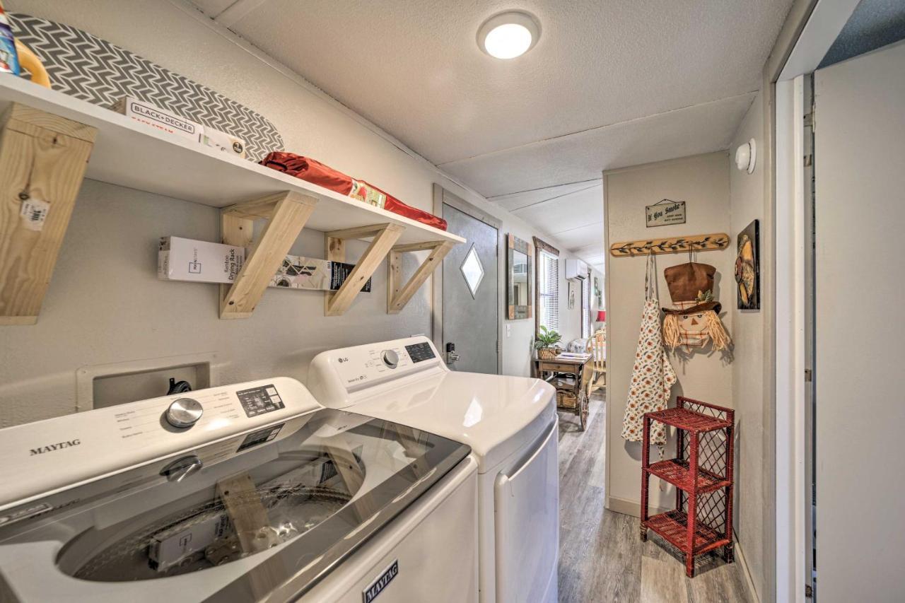 Smoky Mountain Vacation Rental With Hot Tub And Kayaks Whittier Dış mekan fotoğraf