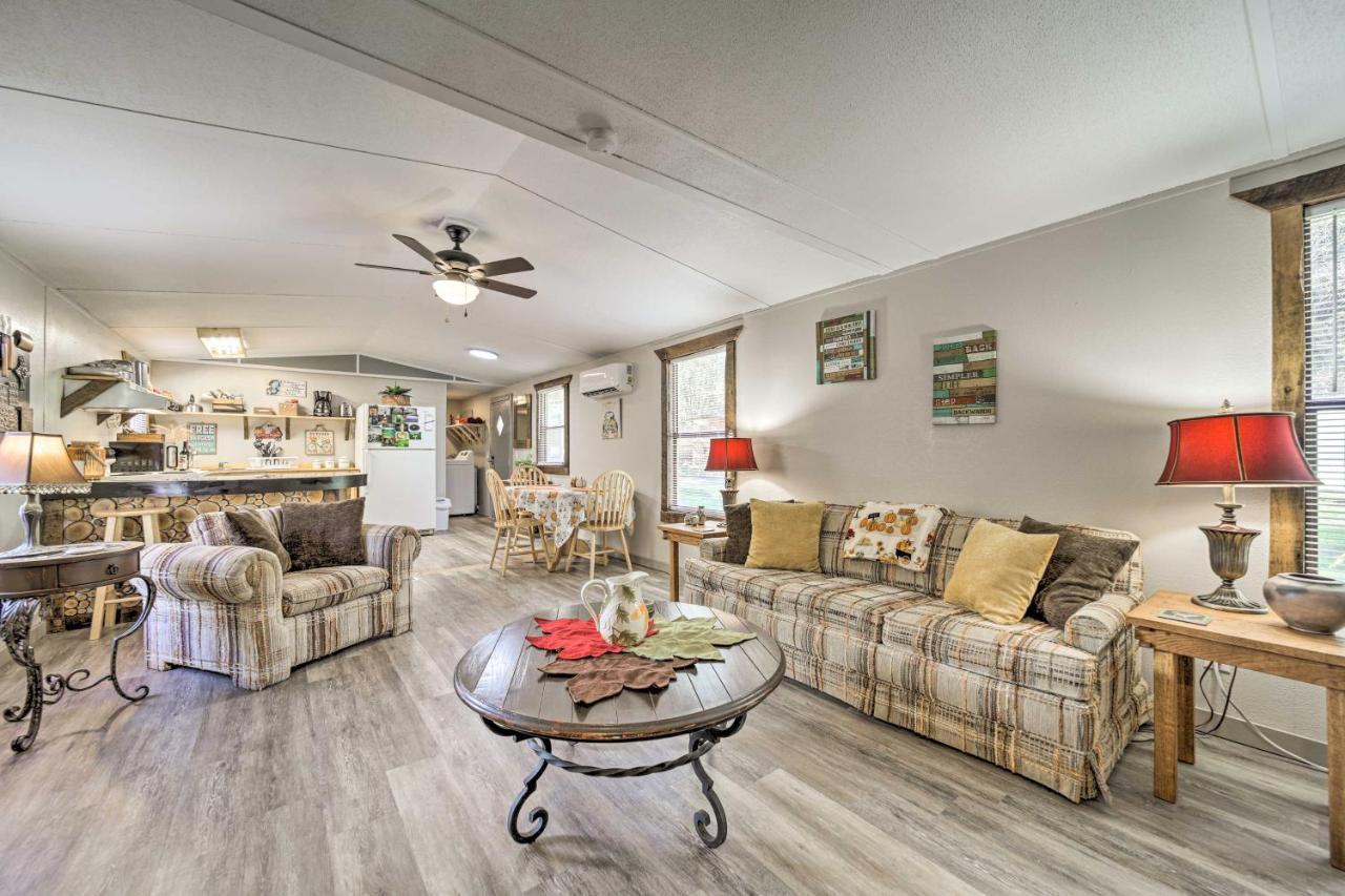 Smoky Mountain Vacation Rental With Hot Tub And Kayaks Whittier Dış mekan fotoğraf